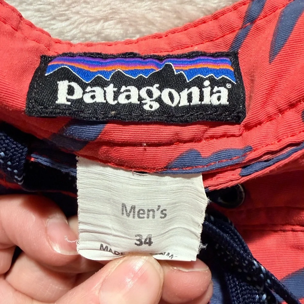 Patagonia Wavefarer Board Shorts 34 Surf Swim Tropical